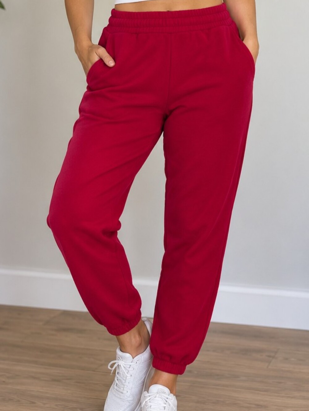 Universal Thread Red Pull-On Pants Size S Elastic Waist Casual Jogger